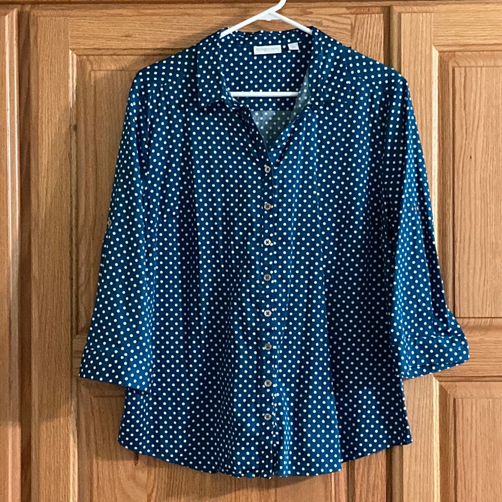 EUC New York & Company Stretch XL teal blue polka dot 3/4 sleeve button up top
